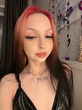 Lina Thornton  online show from 02/26/26, 07:47