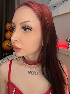 Lina Thornton  online show from 11/29/25, 03:34