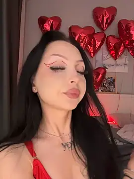 Lina Thornton  online show from 06/20/26, 03:28