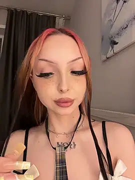 Lina Thornton  online show from 03/11/26, 09:42