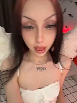 Lina Thornton  online show from 10/30/25, 08:50