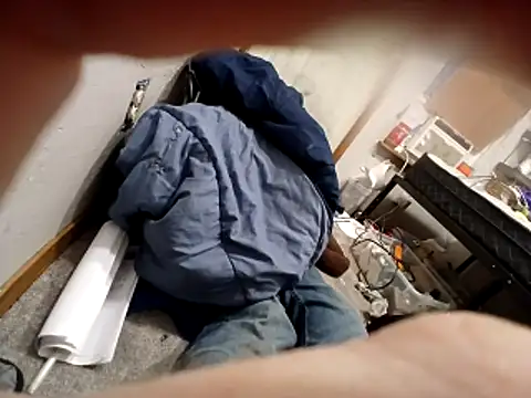 Hurri21 online show from 12/21/25, 05:53