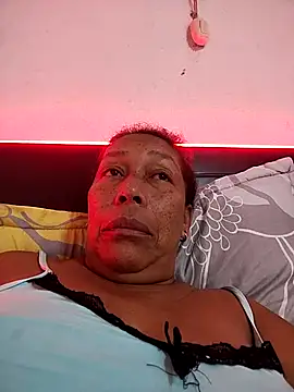 Naomi-Mature online show from 12/17/25, 08:08