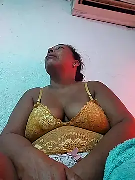 Naomi-Mature online show from 11/25/25, 09:09