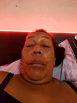 Naomi-Mature online show from 04/11/26, 09:02