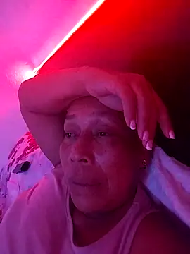 Naomi-Mature online show from 04/17/26, 08:44