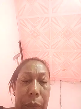 Naomi-Mature online show from 04/14/26, 09:25