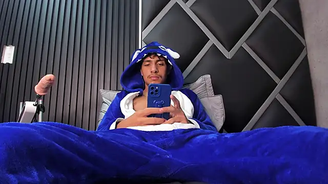 maximiliano jam online show from 09/21/25, 04:01