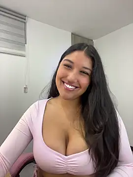 SharaRous online show from 05/12/26, 01:02