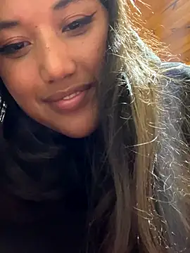 SharaRous online show from 10/28/25, 02:56