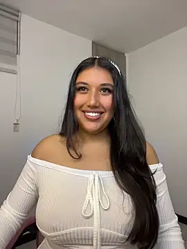 SharaRous online show from 06/11/26, 03:03