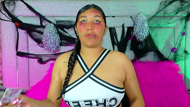 SharaRous online show from 10/31/25, 12:46