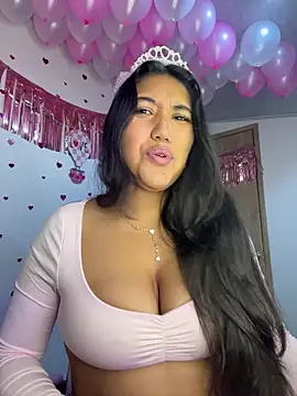 Snapshot of SharaRous chatting on 02/26/26, 02:22 SharaRous online show from 02/26/26, 02:22