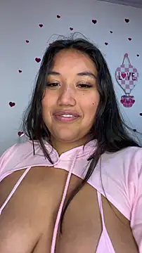 Snapshot of SharaRous chatting on 02/14/26, 05:40 SharaRous online show from 02/14/26, 05:40