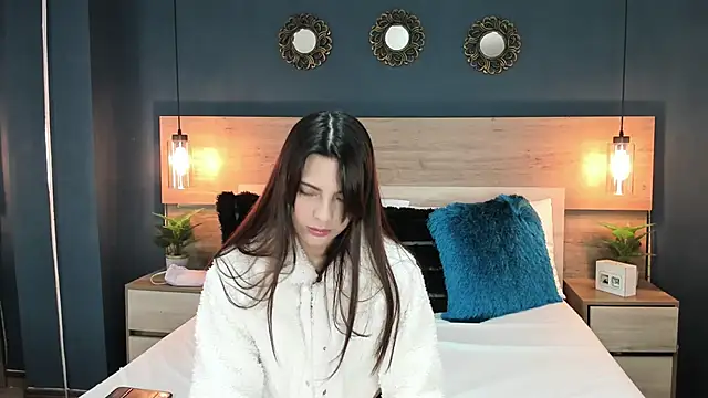 Snapshot of SusanAdams1 chatting on 09/18/25, 01:36 SusanAdams1 online show from 09/18/25, 01:36