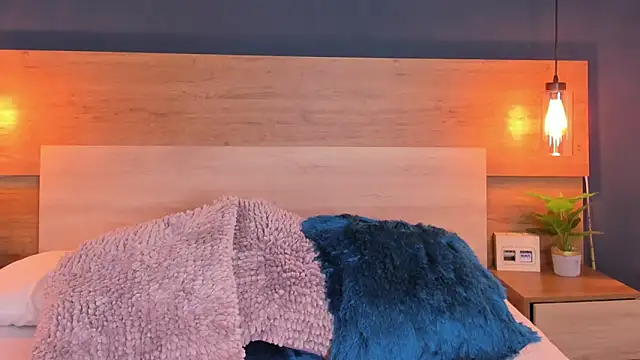 SusanAdams1 online show from 12/13/25, 08:04