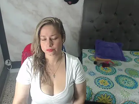 Brenda bigtitis online show from 11/08/25, 05:05