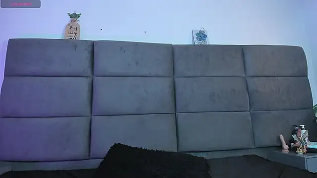 kittyy milk 001 online show from 12/16/25, 04:55