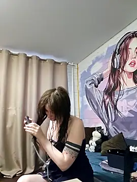 Snapshot of SophiaHarris chatting on 09/29/25, 12:55 SophiaHarris online show from 09/29/25, 12:55