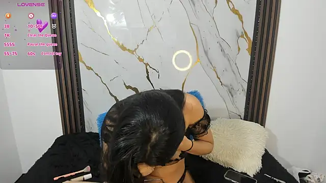 nina vixen online show from 10/21/25, 08:19