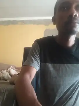 Snapshot of Hidden_African_Fruit chatting on 12/05/25, 06:34 Hidden African Fruit online show from 12/05/25, 06:34