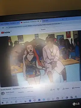 Snapshot of Hidden_African_Fruit chatting on 02/18/26, 06:59 Hidden African Fruit online show from 02/18/26, 06:59