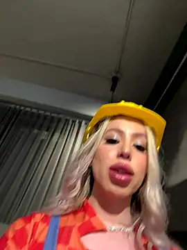 Sweet Soffi online show from 10/31/25, 03:03