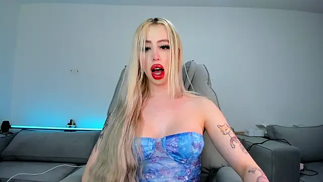 Sweet Soffi online show from 12/23/25, 02:55