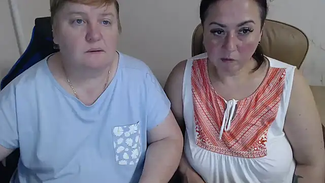 Snapshot of Bertie_Adeline chatting on 10/12/25, 06:31 Bertie Adeline online show from 10/12/25, 06:31