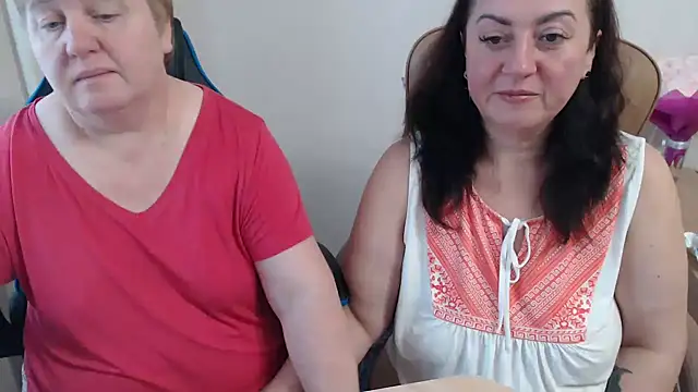 Bertie Adeline online show from 11/08/25, 08:29