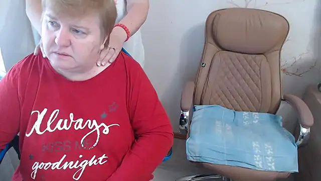 Bertie Adeline online show from 10/29/25, 06:56