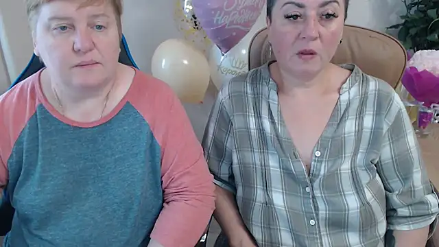 Snapshot of Bertie_Adeline chatting on 10/15/25, 12:57 Bertie Adeline online show from 10/15/25, 12:57
