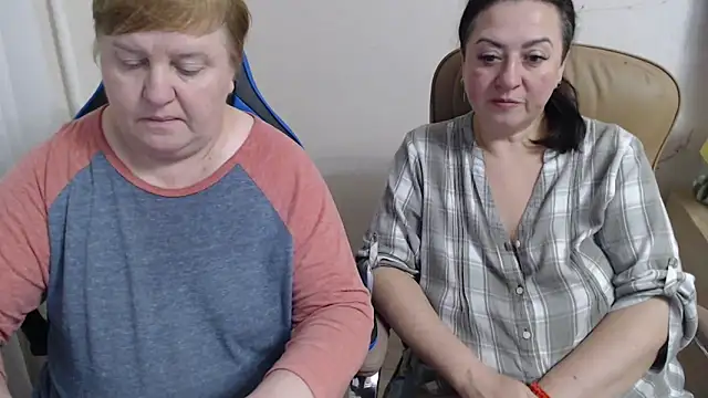 Bertie Adeline online show from 10/25/25, 07:58