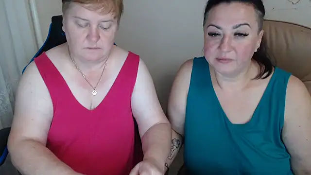 Snapshot of Bertie_Adeline chatting on 09/18/25, 07:17 Bertie Adeline online show from 09/18/25, 07:17