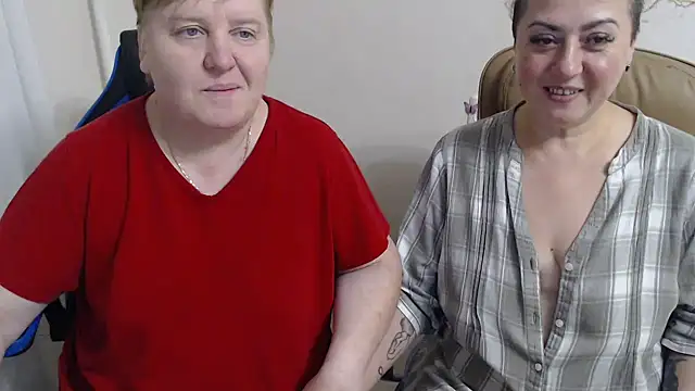 Snapshot of Bertie_Adeline chatting on 10/09/25, 07:58 Bertie Adeline online show from 10/09/25, 07:58