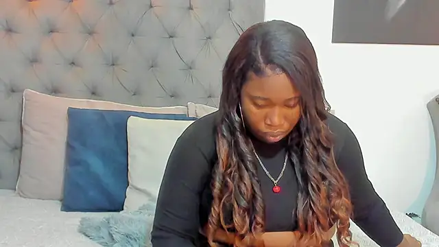 nahiroby ebony online show from 04/15/26, 05:50