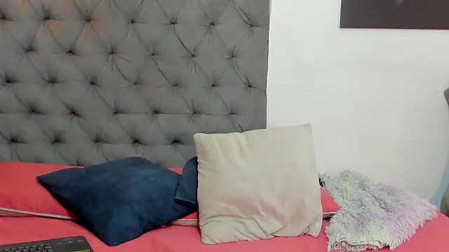 nahiroby ebony online show from 05/19/26, 05:20