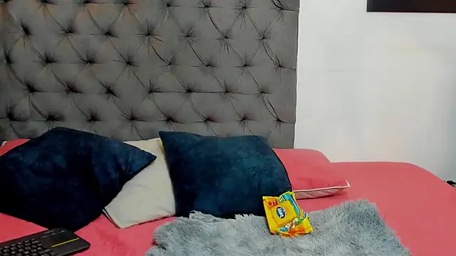 nahiroby ebony online show from 03/26/26, 04:38