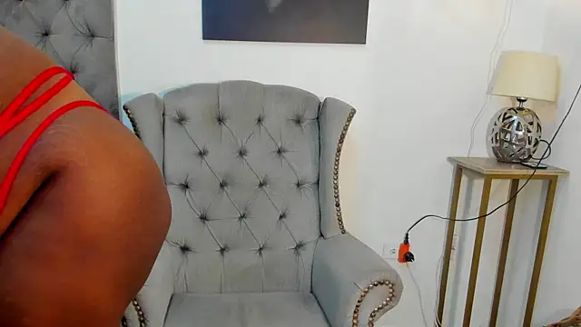 Snapshot of nahiroby_ebony chatting on 10/07/25, 07:15 nahiroby ebony online show from 10/07/25, 07:15