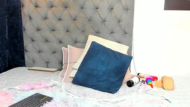 nahiroby ebony online show from 01/31/26, 07:12