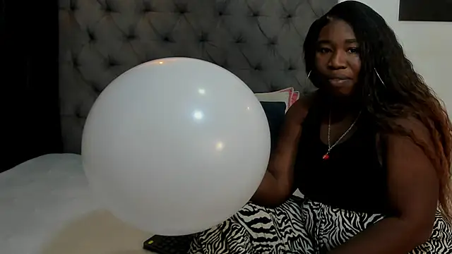 nahiroby ebony online show from 03/18/26, 05:47