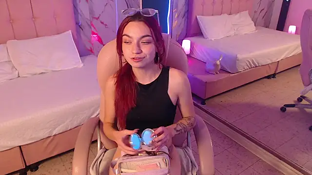 Red kytty6 online show from 03/17/26, 04:48