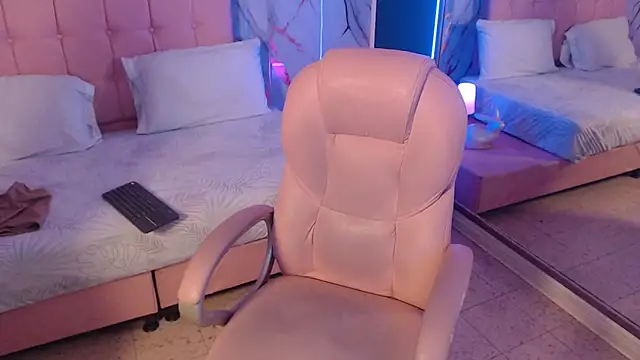 Red kytty6 online show from 03/03/26, 04:19