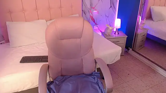 Snapshot of Red_kytty6 chatting on 11/24/25, 03:12 Red kytty6 online show from 11/24/25, 03:12