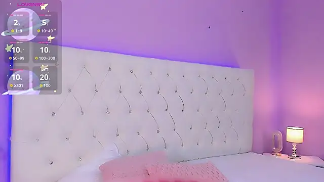 Snapshot of DaniielaV chatting on 09/27/25, 12:55 DaniielaV online show from 09/27/25, 12:55