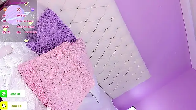 DaniielaV online show from 12/20/25, 02:09