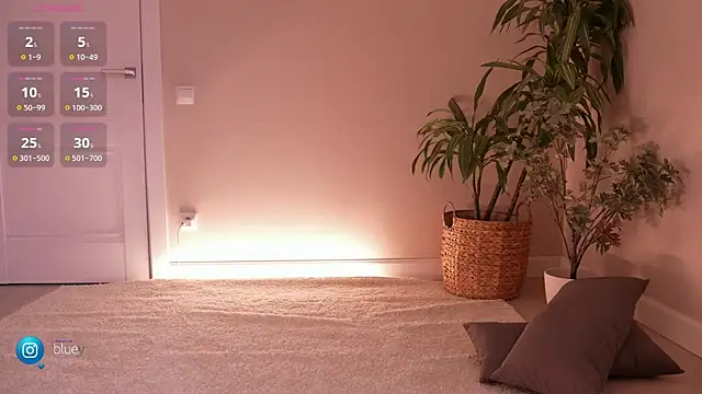 Miablueye online show from 10/27/25, 07:53