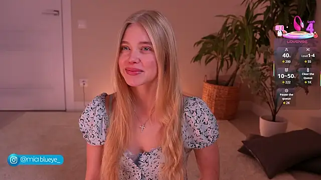 Miablueye online show from 11/14/25, 05:27