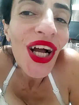 Gecenin Kralicesi online show from 11/06/25, 06:45