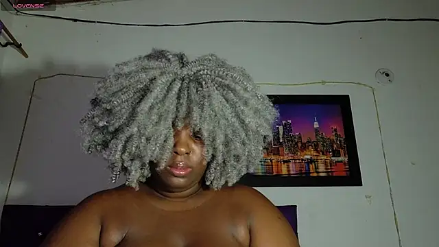 ebony NeighborMoans online show from 05/13/26, 03:24